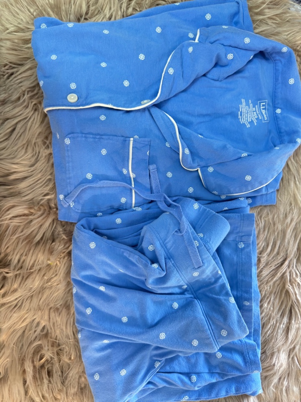 L.L. Bean Blue Polka Dot Long-Sleeve Pajama Set, women’s M, soft - Picture 2 of 3